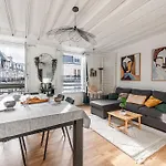 Flat With Billard And View Apartamento París