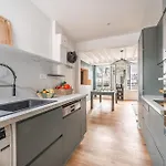 Apartamento Flat With Billard And View París