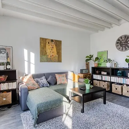 Flat With Billard And View Apartment Paris