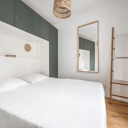 Flat With Billard And View Apartman *